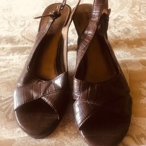 Women’s heeled sandals.